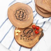 Personaliseerbare goudenbruine olijfhouten snijplank handgemaakt premium ambachtelijk milieuvriendelijk ArtisRaw CB043 kleine deli-plank