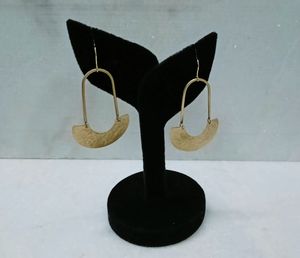 Hammered Brass Metal Stud Earrings and Matt Finish Black <b>Antique</b> <b>Gold</b> Bracelet Fancy Fashionable Party Wear <b>Bangles</b> - Product Image 3