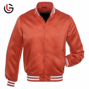 OEM marrón claro béisbol elegante diseño personalizado estilo de impresión Logo poliéster satén bombardero chaqueta transpirable Casual chaqueta de invierno - Product Image 1