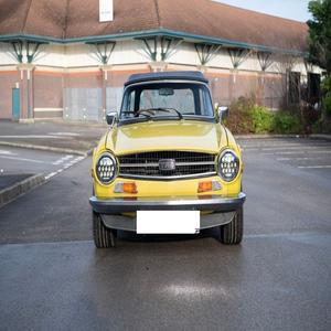 Triumph TR6 PI de 1973 USADO, con Volante a la Izquierda/Derecha - Product Image 1