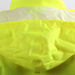 Chaqueta de trabajo reflectante para hombre que proporciona visibilidad y comodidad para trabajos en exteriores e interiores - Product Image 4