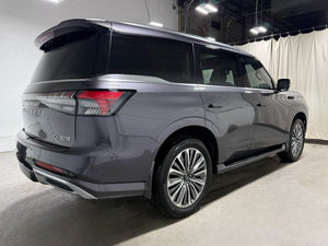 INFINITI QX80 LUXE 2025 Económico con Pro Pilot Assist para Exportación Global - Product Image 2