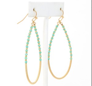 Boucles d'oreilles pendantes tendance en perles de verre légères, forme goutte d'eau, surdimensionnées et simples - Product Image 2