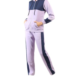 Survêtement en polyester décontracté pour femmes, ensemble deux pièces, vêtements de sport, veste et pantalon zippés, ensemble avec logo personnalisé pour femmes - Product Image 6