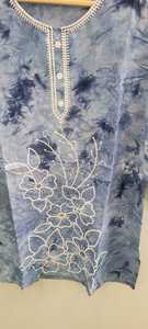 เสื้อแขนสั้นผ้าเรยอนสีน้ำเงินของ Skylee พร้อมปักลาย Chikankari ดีไซน์ฤดูใบไม้ผลิ/ฤดูใบไม้ร่วง - Product Image 3