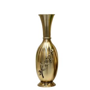 Florero de Metal martillado en tonos dorados moderno con diseño de loto Centro de mesa de lujo para sala de estar y decoración del hogar - Product Image 6