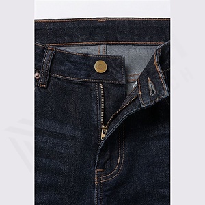 กางเกงยีนส์ผู้ชายขายดีรุ่นใหม่ ระบายอากาศได้ดี ขายส่งจากผู้ผลิตเสื้อผ้ามืออาชีพ รับผลิตตามสั่ง - Product Image 4