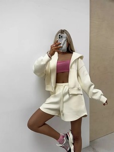 Les quatre saisons loisirs Sport ensembles femmes coton surdimensionné rose haut et court 2 pièces ensemble 2025 mode décontracté survêtement Streetwear - Product Image 3