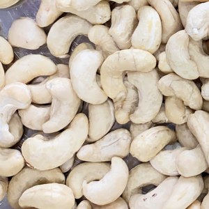 Meilleur Prix Noix De Cajou WW180, WW240, WW320 SANTIGO Noix De Cajou Au Cameroun Noix De Cajou W320 Hors Taxe - Product Image 1