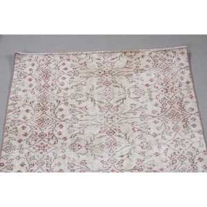 Turkish Accent Rug 3,6x4,<b>9</b> ft (109x149 cm), White Solid Vintage Rug - Product Image 5