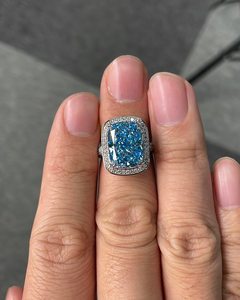 Anillo de Bodas de compromiso de diamante fino cultivado en laboratorio radiante azul de 4 quilates de oro de 18 quilates PARA EL Día de San Valentín DE LA MUJER joyería fina elegante para ella - Product Image 1