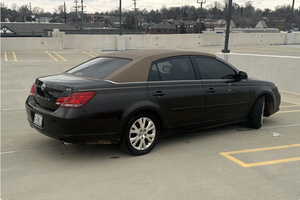 Asequible, con Volante a la Izquierda |   CONDUCCIÓN DERECHA |   TOYOTA AVALON XLS 2010 - Product Image 3