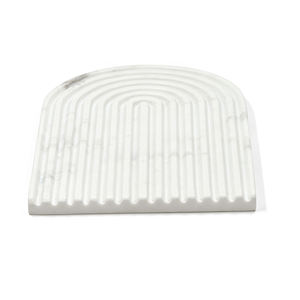 Meilleures ventes Plateau de service en marbre en forme de U, parfait pour la cuisine à domicile et la table à manger, disponible à la vente - Product Image 1