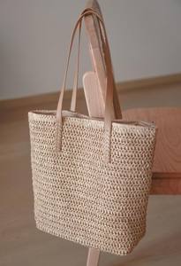 Sac fourre-tout en paille tissé bohème chic, sac à bandoulière grande capacité fait à la main, fermeture éclair sécurisée, parfait pour la plage, le travail - Product Image 3