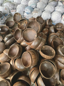 Bol en coquille de noix de coco à prix compétitif pour la fabrication de bougies avec logo laser gravé de différentes tailles Fabriqué par Eco2go Vietnam - Product Image 6