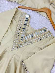 Ensemble Salwar Kritva Fashion, élégant, en soie Jari dorée Cosmos, avec bordure en dentelle à motifs miroir, dupatta pour femmes, longueur genoux, ensemble trois pièces - Product Image 5