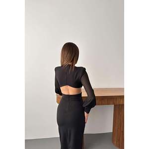 Robe noire avec manches en mousseline et détail à la taille au dos - Noir - Product Image 5