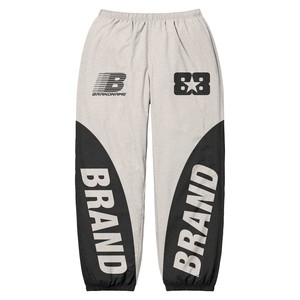 Custom Fashionable <b>Embroidery</b> Logo Design Breathable Plus Size Light Weight Cotton Sports Windbreaker Women's Tracksuits - Product Image 3