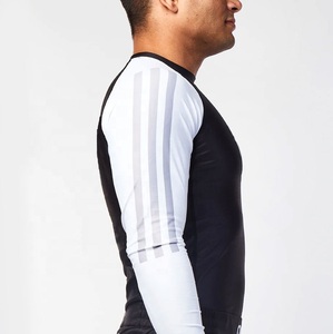 New High Quality Customized Logo Printing <b>Light</b> Weight Best Design Material Men Rash Guard - Product Image 4