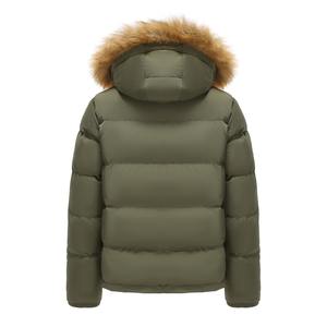 Veste matelassée en duvet de haute qualité avec logo personnalisé OEM, tendance masculine, capuche épaisse, veste bomber d'hiver personnalisée, veste matelassée brillante pour homme - Product Image 2
