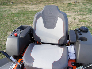 Cortadora de césped Husqvarna MZ61 de 61 pulgadas con giro cero y motor KAW de 24 HP en venta - Product Image 6