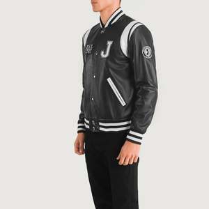 Veste universitaire vintage Liberte New Jersey en cuir de mouton noir, taille XS, imperméable, motif brodé, style automne - Product Image 2