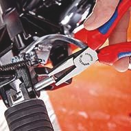 For KNIPEX Flat-Nose <b>Pliers</b> 160mm Overall Length Polished Head Black Anodized Multi-Component Handles - Product Image 4