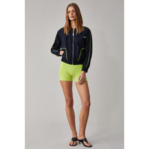 ETHIQUET REZINA Pantalones cortos de cintura alta para mujer, ajustados y lisos - Product Image 5