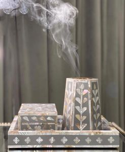 ชุดถาดไม้สวยงามสวยงาม Fctional แม่ของมุกรวมทั้งกระถางธูปและกล่องฝาปิดทะเลชนิดม้วนไม้จันทน์มีกลิ่นหอม