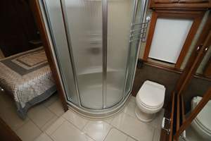 Autocaravana T-i-f-f-i-n RV Motor Homes P-h-a-e-t-o-n 42LH de 2014, en buen estado, de alto rendimiento, disponible para la venta - Product Image 5