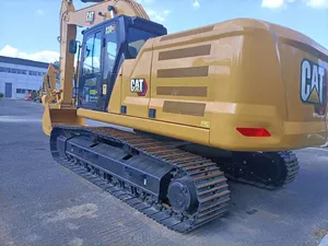 Excavadora de cadenas Caterpillar 330GC amarilla para movimiento de tierras con motor de la marca Cat - Product Image 1