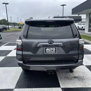 SUV Toyota 4Runner SR5 2022 d'occasion, faible kilométrage, propre, disponible en version conduite à droite et conduite à gauche - Product Image 1