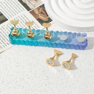 Press on Nail Display Stand 5pcs <b>Magnetic</b> Resin Rectangular <b>Holder</b> for Practice & Showcase - Product Image 3