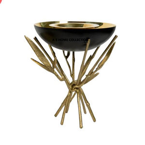 Soporte de Metal con diseño de hojas florales Quemador de incienso de oro de Oriente Medio de estilo lujoso de alta calidad para fragancia de mesa - Product Image 5