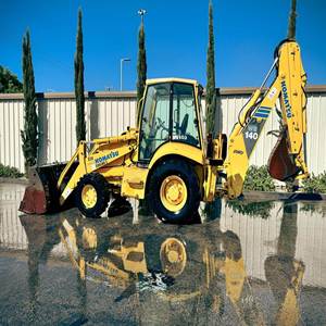 Chargeuse sur pneus Komatsu WB 97S-5 à prix d'usine abordable avec boîte de vitesses et roulement à haute résistance de charge - Product Image 1