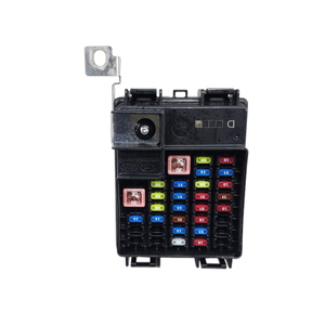 Boîtier de commande de porte-fusibles HYUNDAI Tucson Série 91959-N7010 G4FU Hybride 1600 (20>) - Product Image 1