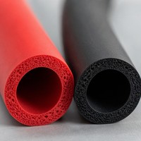 Tube isolant en mousse de caoutchouc à cellules fermées flexible, couleur souple, en NBR et PVC, pour conduite de réfrigérant de climatisation