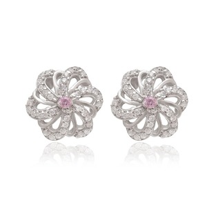 Pendientes de tuerca florales de copo de nieve de Plata de Ley 925 con piedras de Zirconia cúbica lindo estilo de fiesta de boda tachuelas de alta calidad - Product Image 4