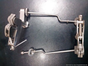 Leyla ชุดเครื่องมือวัดการผ่าตัดระบบประสาทแบบแมนนวลเครื่องดึงรัศมีการผ่าตัดสมอง - Product Image 6