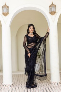 Nuevo Sari de Seda Pesada con Diseño de Mariposa, Listo para Usar, con Trabajo de Lentejuelas y Bordado con Hilo, con Pallu Blanco - Product Image 2