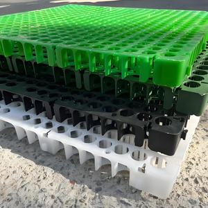 Cage de drainage en <span class=keywords><strong>nid</strong></span> <span class=keywords><strong>d</strong></span>'<span class=keywords><strong>abeille</strong></span> en PP de 30 mm, adaptée au drainage des jardins sur toit et des places de parking. - Product Image 4