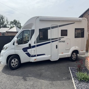Autocaravana Moderna de Lujo 4x4, Impermeable, Mini Caravana Ligera, Todoterreno, con Capacidad para 6 Personas - Product Image 4