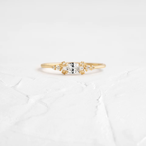 East West Marquise Cut Moissanite Anillo de compromiso Diseño de racimo de moda 14K Oro amarillo GRA Certificado VVS Claridad - Product Image 1