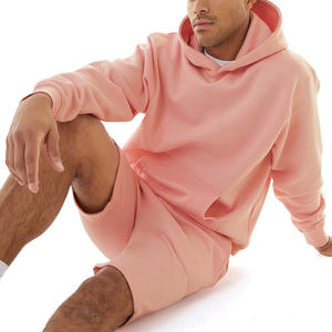 Ensemble sweat à capuche et short pour hommes personnalisés Impression de logo personnalisée Ensemble deux pièces confortable pour l'entraînement en salle de sport - Product Image 3