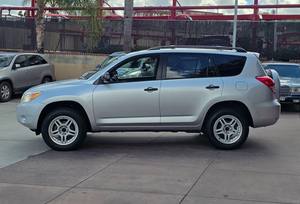 Toyota RAV4 4 portes Base 2.4L 4 cylindres 4 roues motrices SUV d'occasion 2006 - Product Image 6