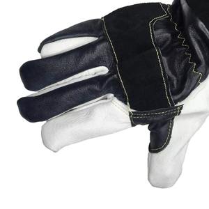 Gants en cuir de haute qualité anti-chaleur pour la manipulation des animaux, le barbecue, la soudure, la cuisson, la pâtisserie, le travail au foyer, fabriqués au Pakistan - Product Image 6