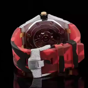 Montre de sport personnalisée à affichage analogique de luxe Largeur de bande 20mm Style Hip Hop Deux tons Glacé Moissanite Diamant Rouge À La Mode - Product Image 5