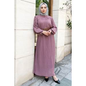 ชุดราตรีเดรสยาวประดับระบายพร้อมเข็มขัดทรงเอไลน์ ความยาวคลุมพื้น ตกแต่งด้วยไข่มุก ขนนก และกลิตเตอร์ สำหรับงานปาร์ตี้ ไซส์ XL - Product Image 1