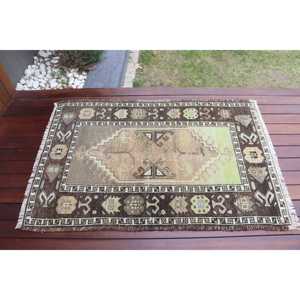 Vintage Rug, 3.1x4.7 ft Turkish Rug, <b>Brown</b> Green Bordered <b>Wool</b> Rug - Product Image 3