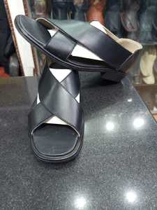 Made by Ismail IMPEX 2025 Flat Leather Sandals European Style in Wholesale Rate Low MOQ CUSTOM Made Shoes - Product Image 6